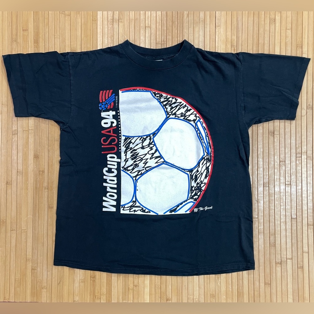 Vintage 1994 World Cup USA Graphic Print T Shirt Large 90s Soccer